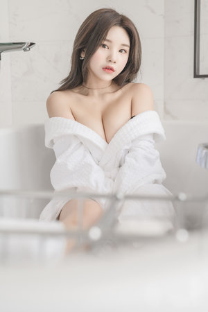 黑寡妇下面好紧好湿好爽