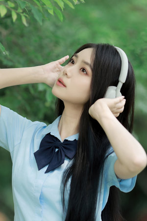 保险女王:她的商业秘密中字
