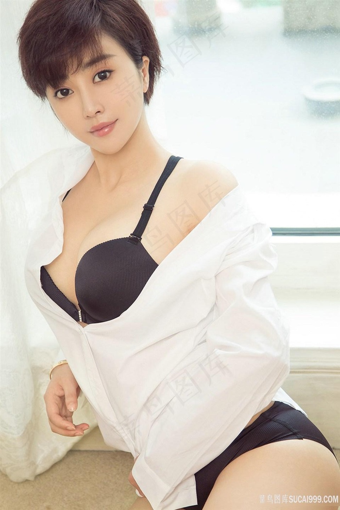 我和室友在ktv