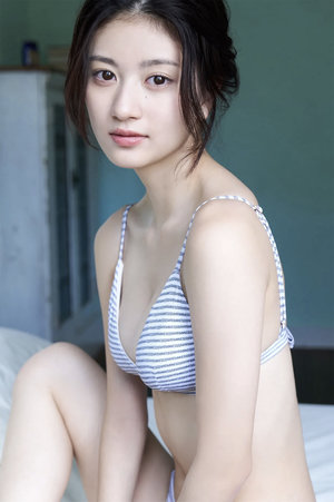在御花园进入太子妃的小说