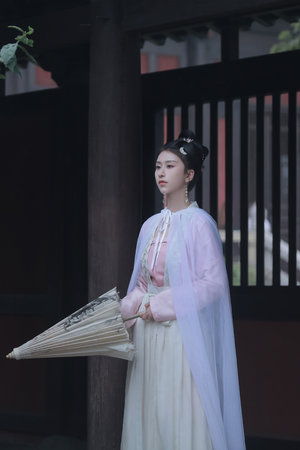电影酒店服务员满天星