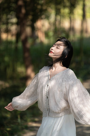 少妇的丰满奶头在线观看